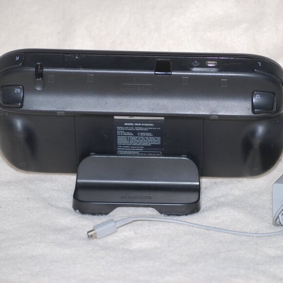 Lot Wii U Black Console Gamepad 3 Handheld Controllers Tested and Working! - Picture 11 of 14